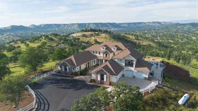 $2,450,000 | 11660 Rusty Spur Lane, Clovis, CA 93619