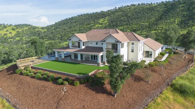 $2,450,000 | 11660 Rusty Spur Lane, Clovis, CA 93619