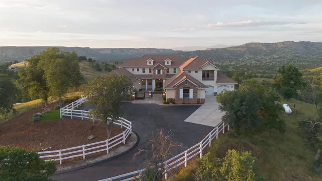 $2,450,000 | 11660 Rusty Spur Lane, Clovis, CA 93619