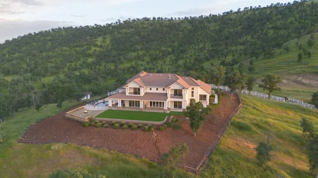 $2,450,000 | 11660 Rusty Spur Lane, Clovis, CA 93619