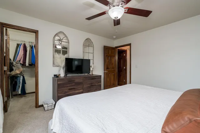 $319,000 | 900 10th Street Southeast, Waseca, MN 56093