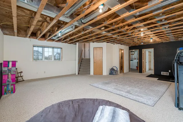 $319,000 | 900 10th Street Southeast, Waseca, MN 56093