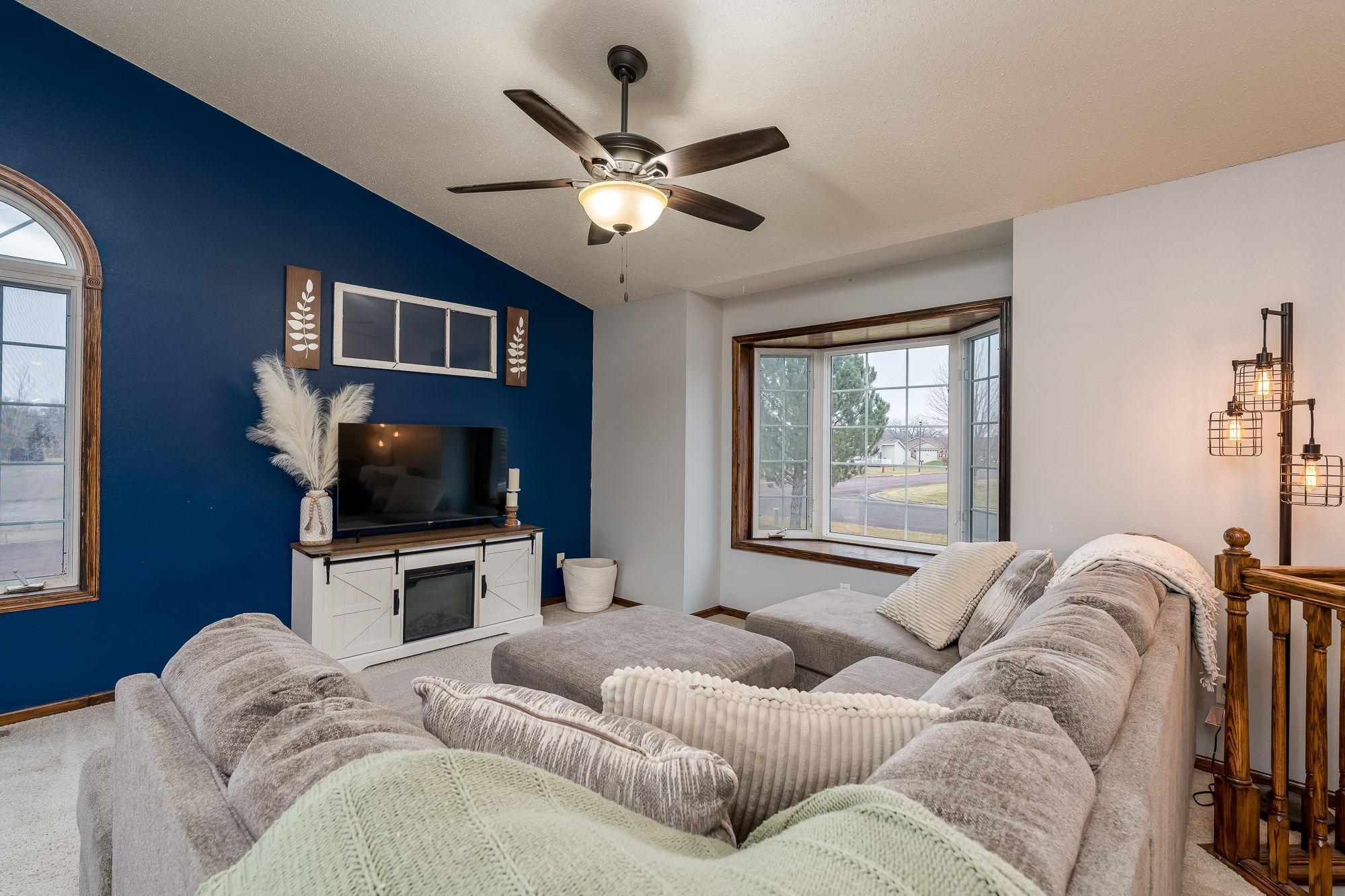 900 10th Street Southeast Waseca, MN 56093 - Photo 6 of 32