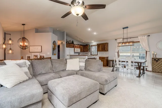 $319,000 | 900 10th Street Southeast, Waseca, MN 56093