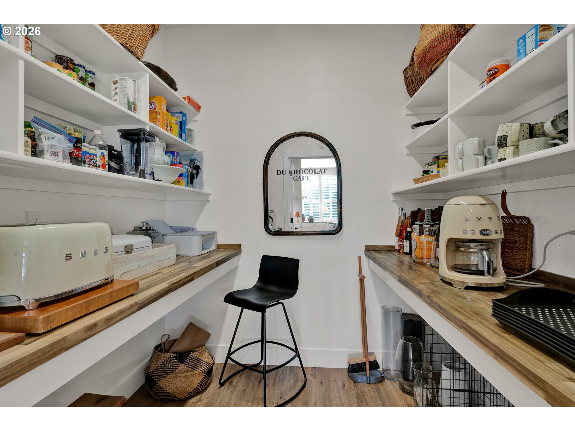 34 Bonnett Way Florence, OR 97439 - Photo 24 of 48 a kitchen with stainless steel appliances granite countertop a stove and a sink with cabinets