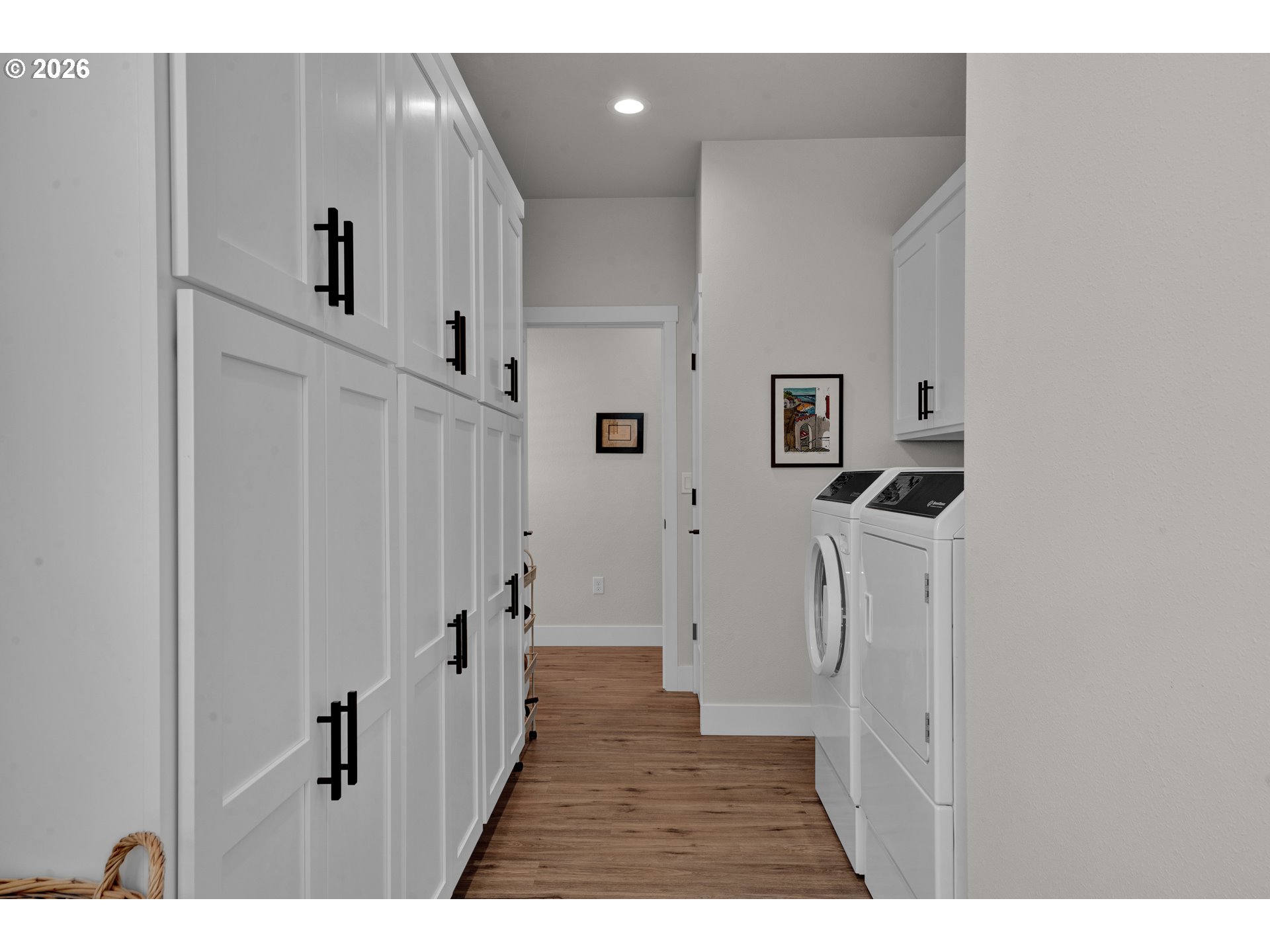 34 Bonnett Way Florence, OR 97439 - Photo 26 of 48 a view of a hallway with white doors