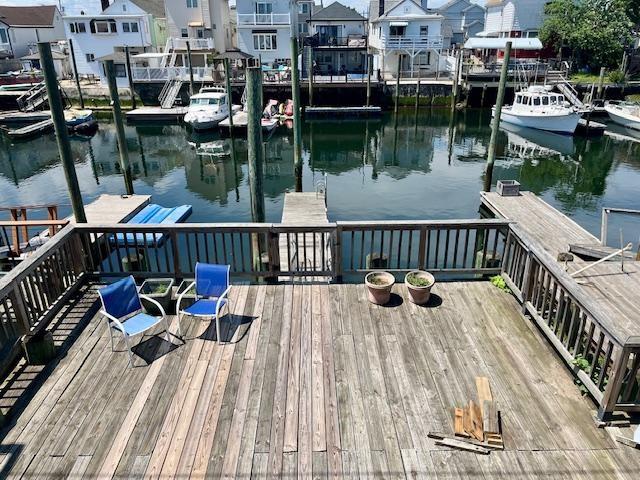 87 Bartlett Place Brooklyn, NY 11229 - Photo 8 of 20 a view of balcony with two chairs and a table