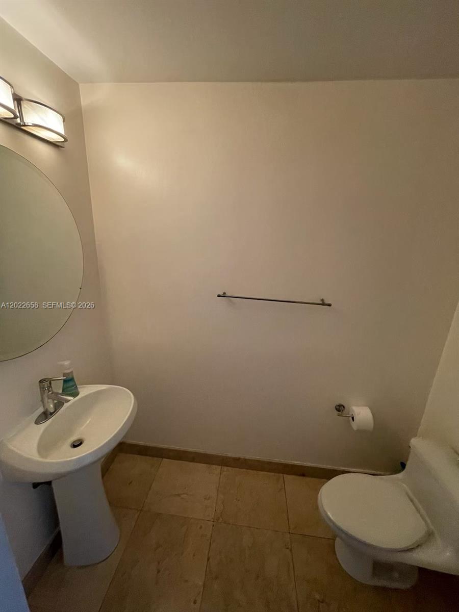 60 Southwest 13th Street, Unit 2210 Miami, FL 33130 - Photo 14 of 22