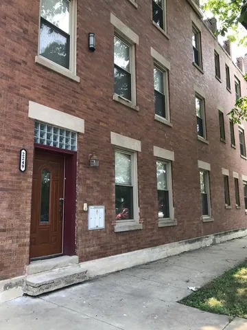 $1,600 | 2249 South Bell Avenue, Unit 1R, Chicago, IL 60608