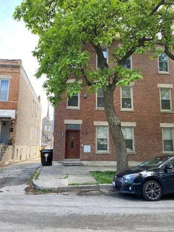 $1,600 | 2249 South Bell Avenue, Unit 1R, Chicago, IL 60608