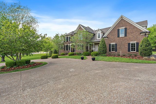 $2,740,000 | 5899 Willshire Drive, Nashville, TN 37215