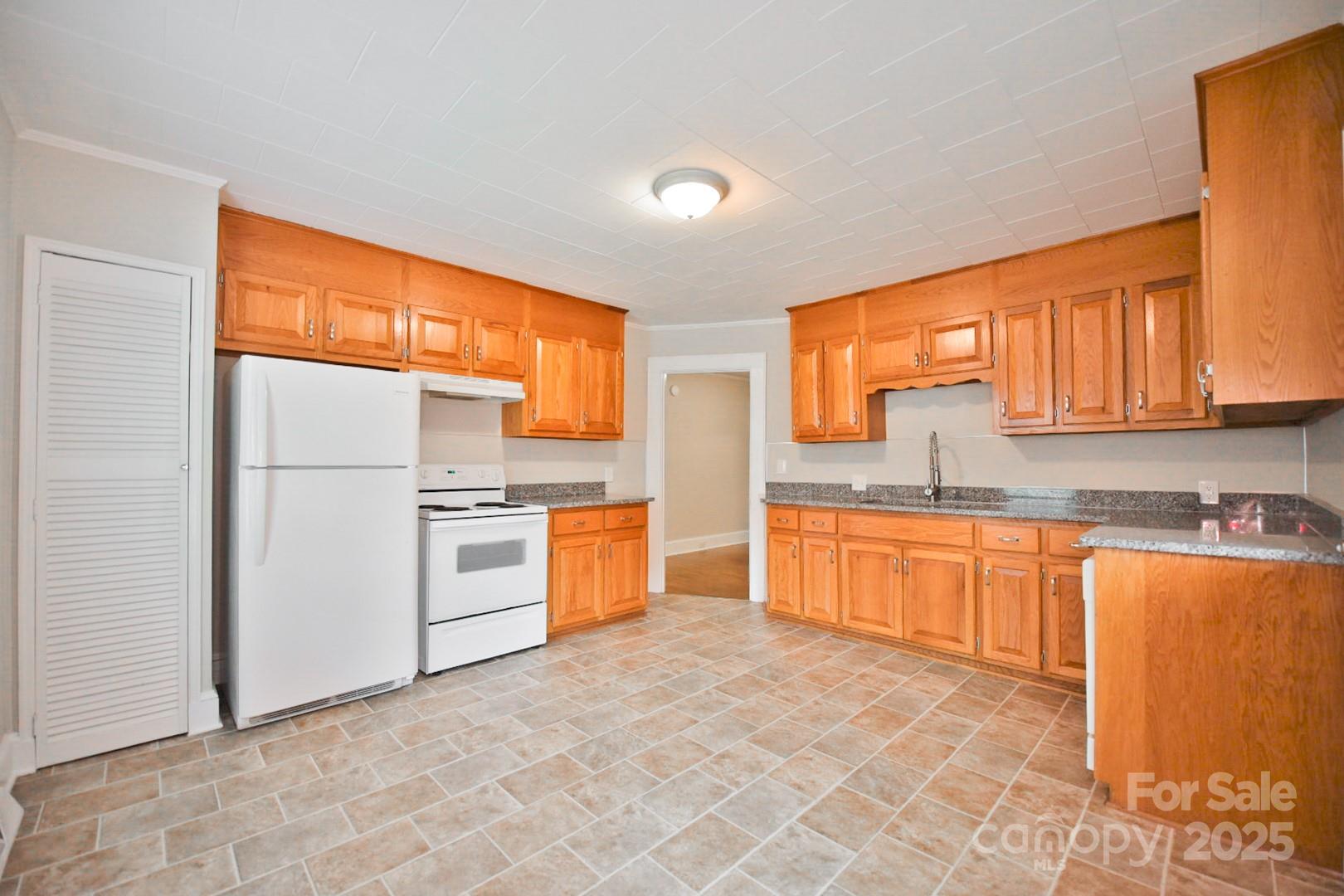 1059 Old Charlotte Road Southwest Concord, NC 28027 - Photo 12 of 27 Gallery Image 12