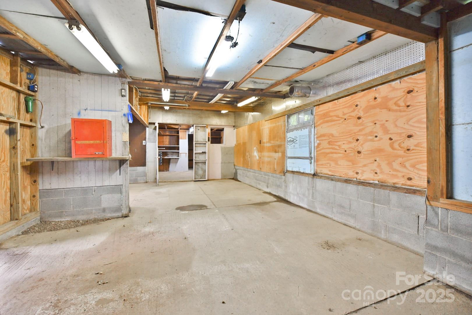 1059 Old Charlotte Road Southwest Concord, NC 28027 - Photo 4 of 27 Gallery Image 4