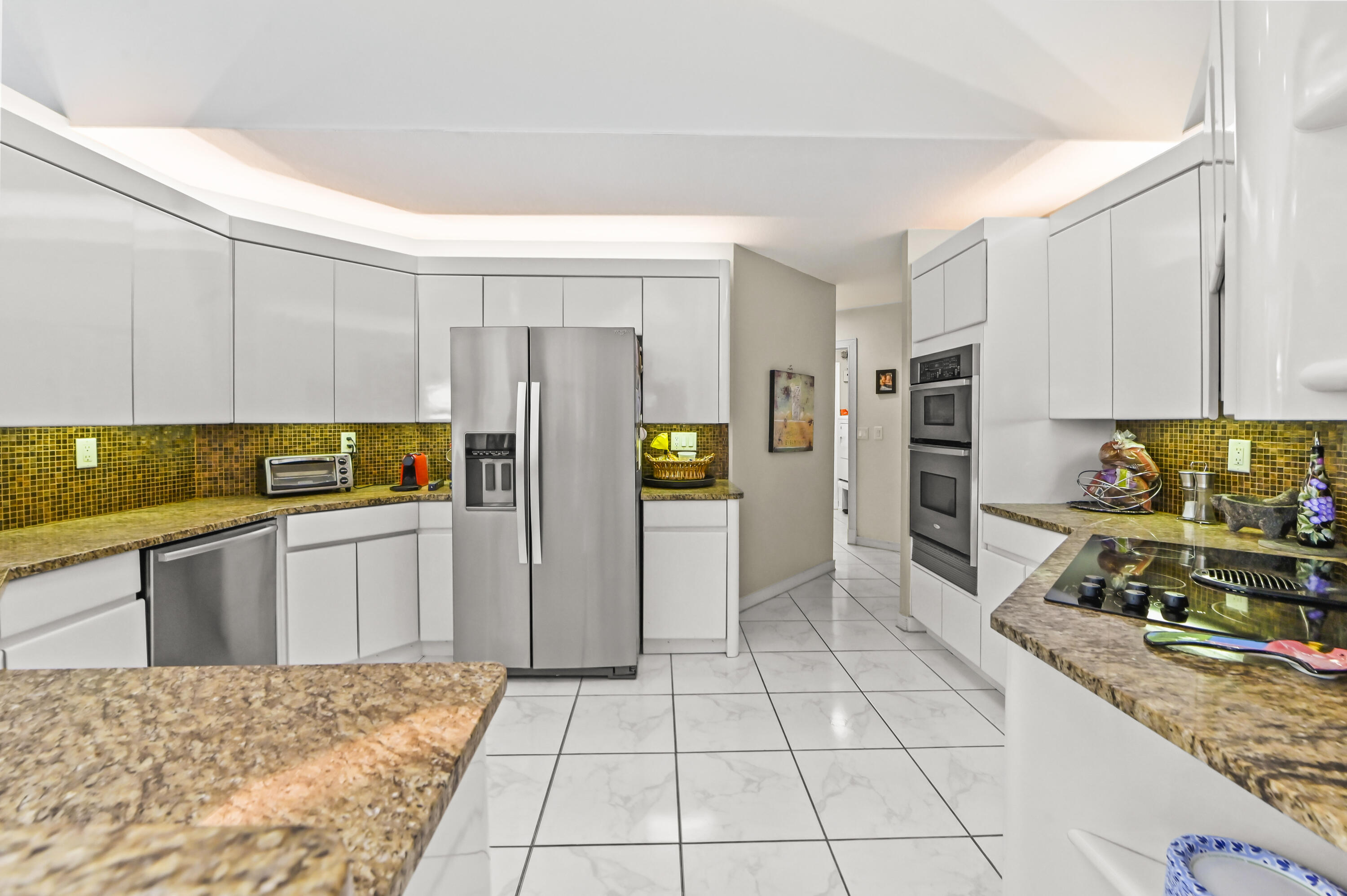 7165 Mariana Court Boca Raton, FL 33433 - Photo 15 of 47 21 Kitchen 01