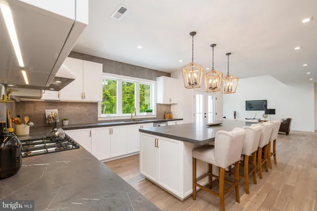 $1,849,900 | 962 Tennis Avenue, Ambler, PA 19002