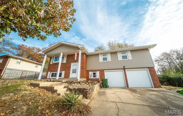 $319,000 | 1408 Scenic Drive, Rolla, MO 65401