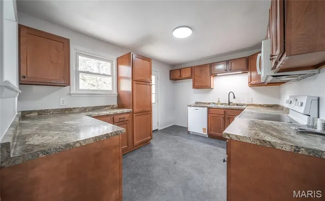 $319,000 | 1408 Scenic Drive, Rolla, MO 65401