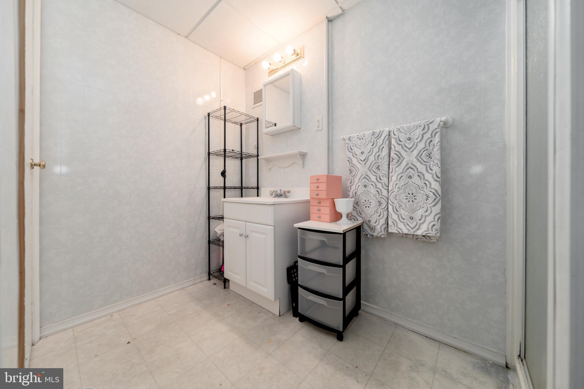 115 West Mount Harmony Road Owings, MD 20736 - Photo 21 of 29 Bathroom #3