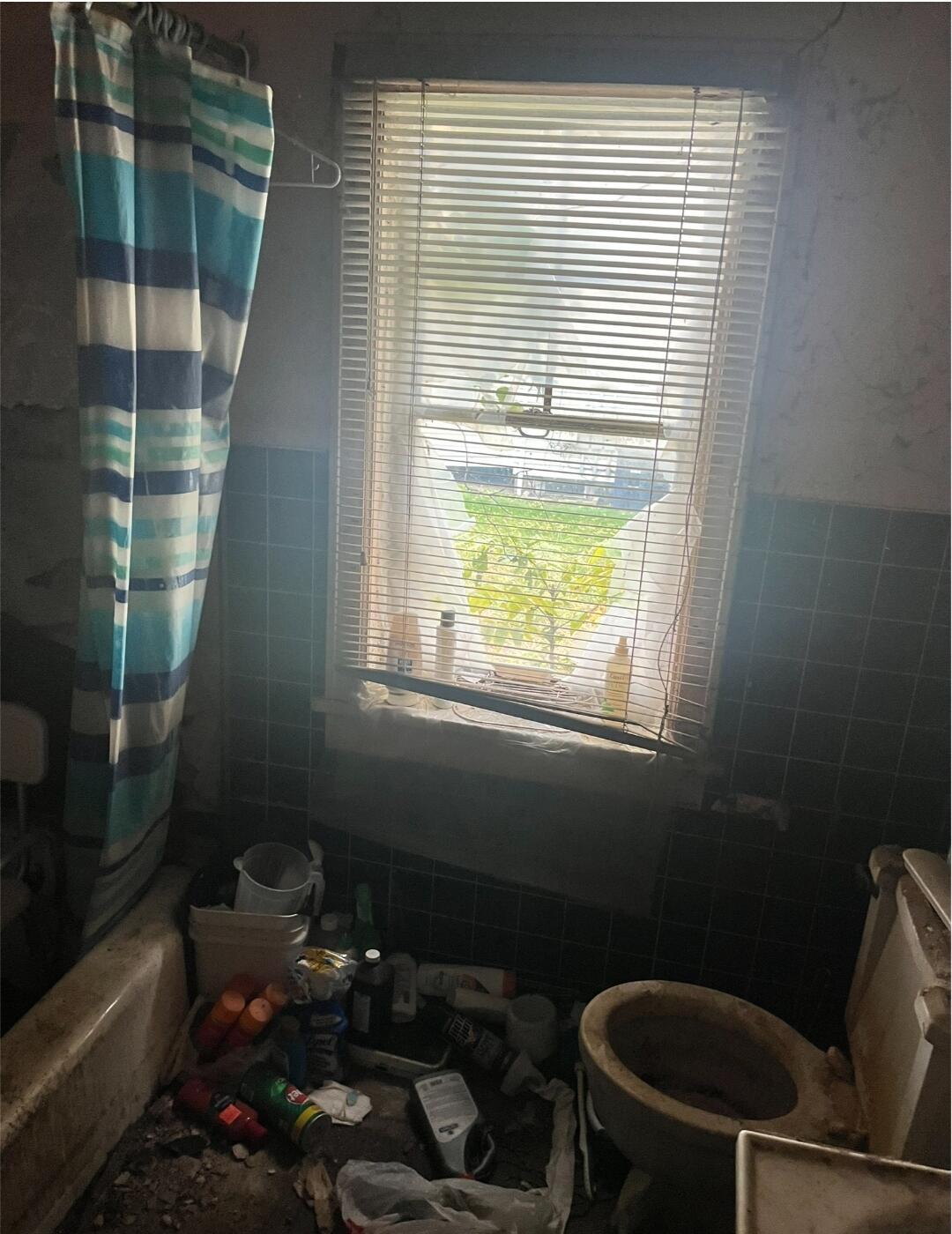 621 Spring Street Michigan City, IN 46360 - Photo 8 of 12 1080x1400