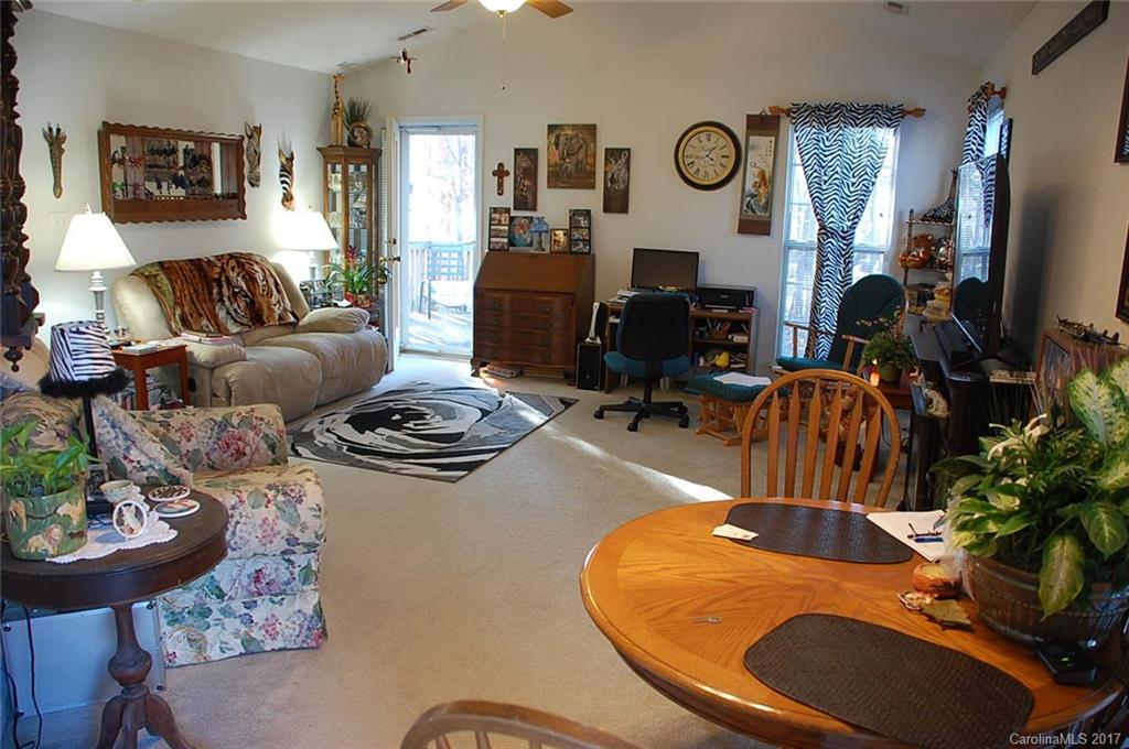 6925 Alanbrook Road, Unit 166 Charlotte, NC 28215 - Photo 5 of 16 Gallery Image 5