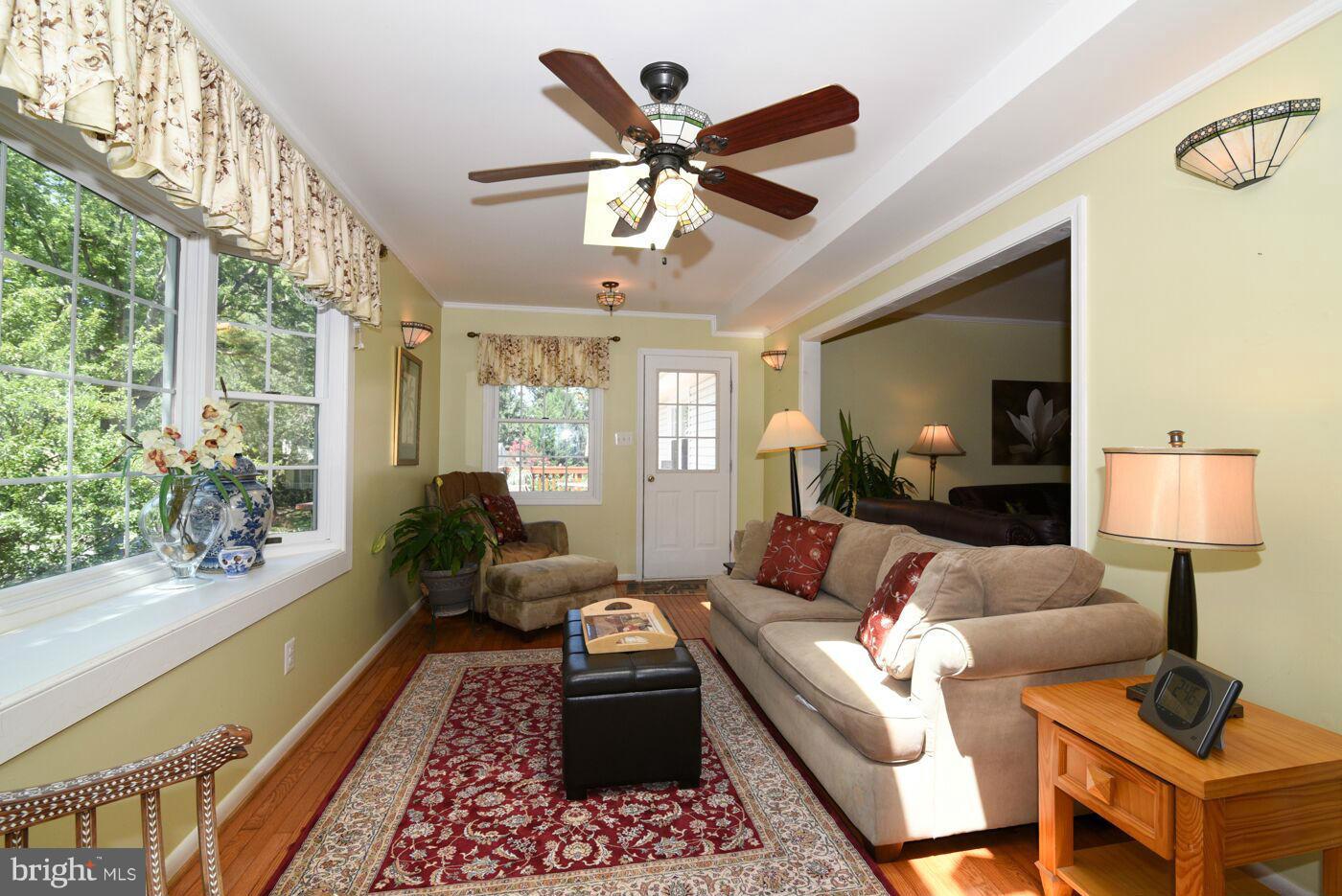1502 Stuart Road Herndon, VA 20170 - Photo 11 of 26 Interior (General)