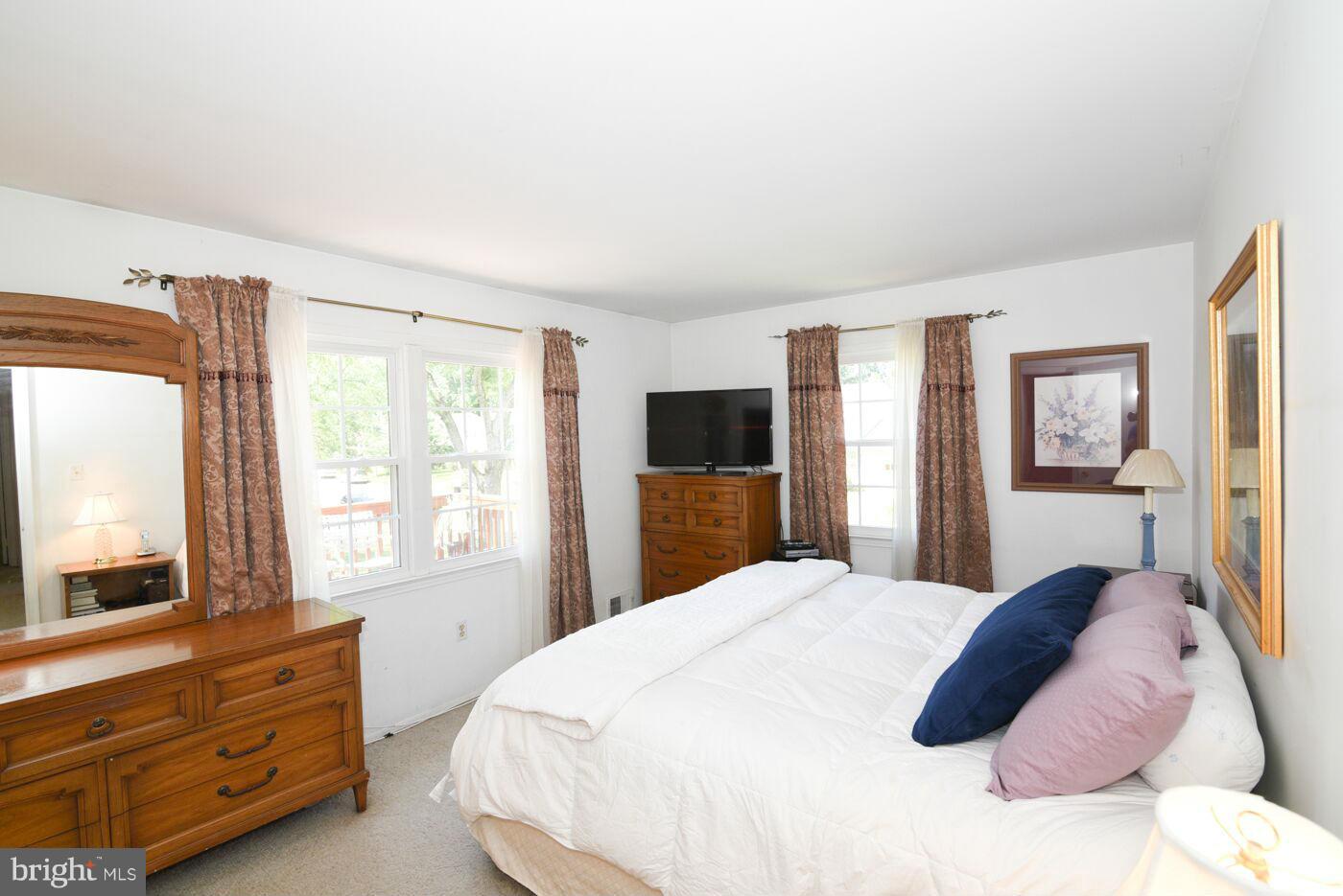 1502 Stuart Road Herndon, VA 20170 - Photo 13 of 26 Bedroom (Master)