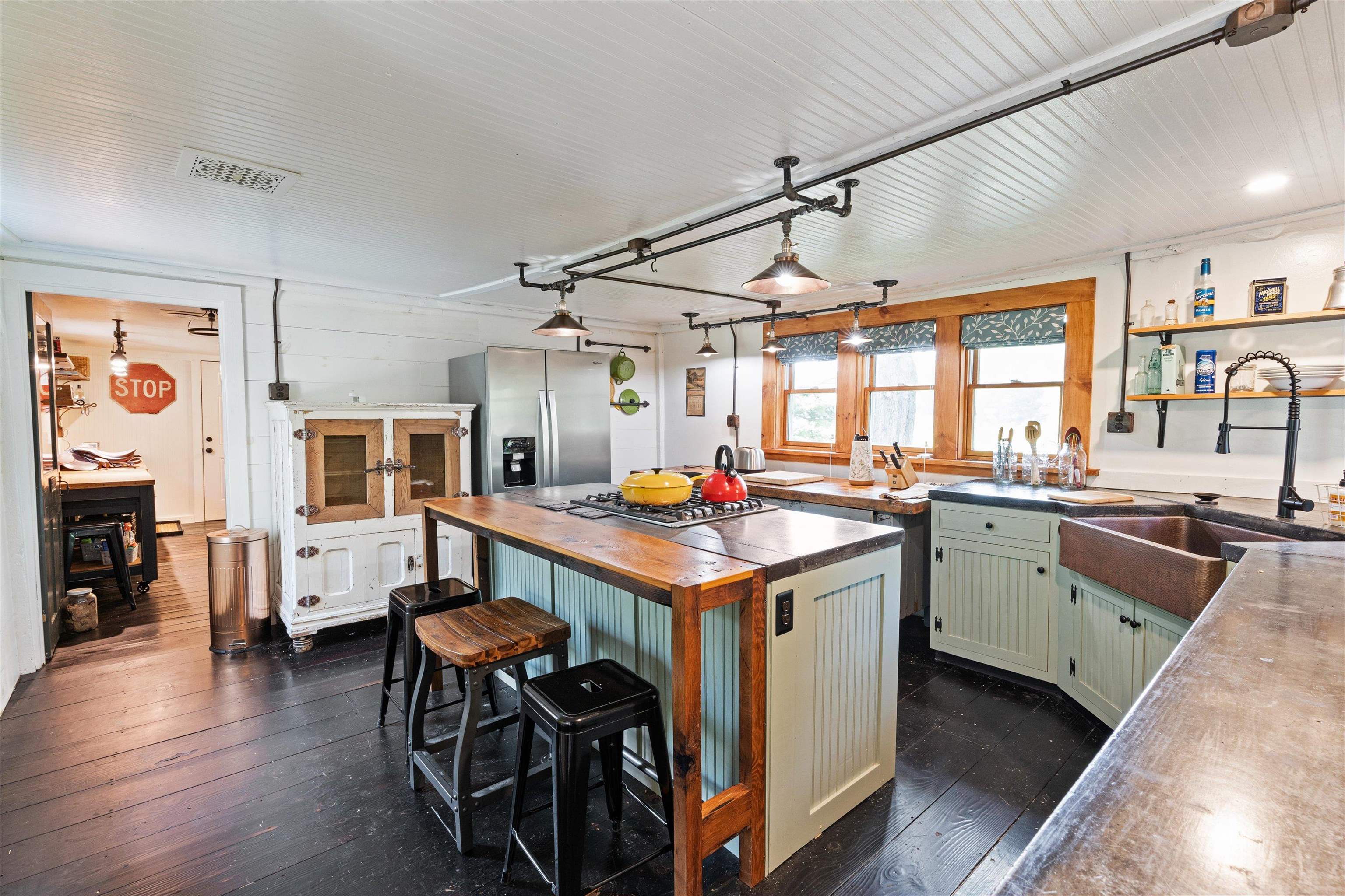 395 Ashby Road New Ipswich, NH 03071 - Photo 6 of 39