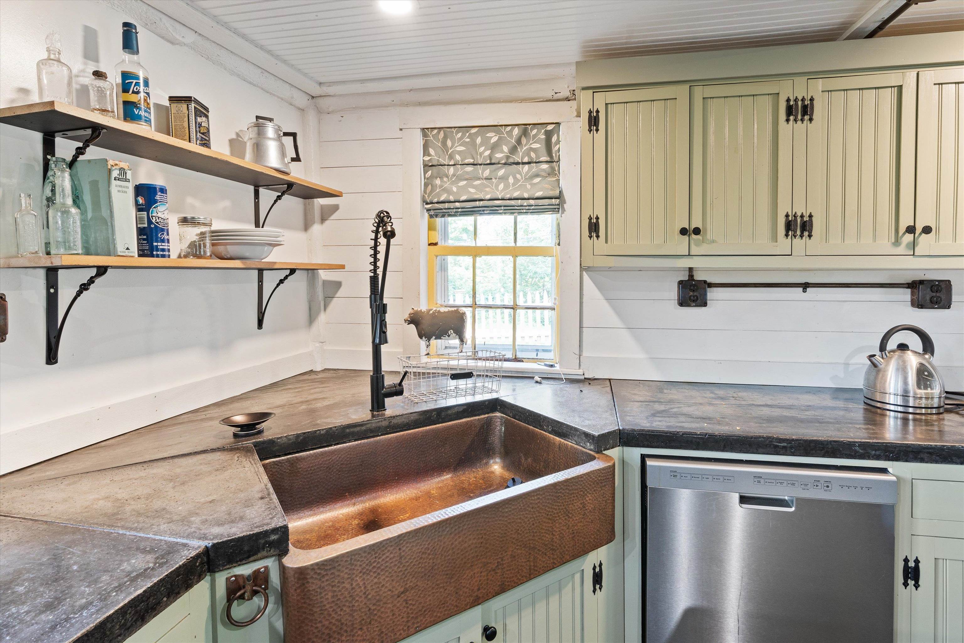395 Ashby Road New Ipswich, NH 03071 - Photo 7 of 39