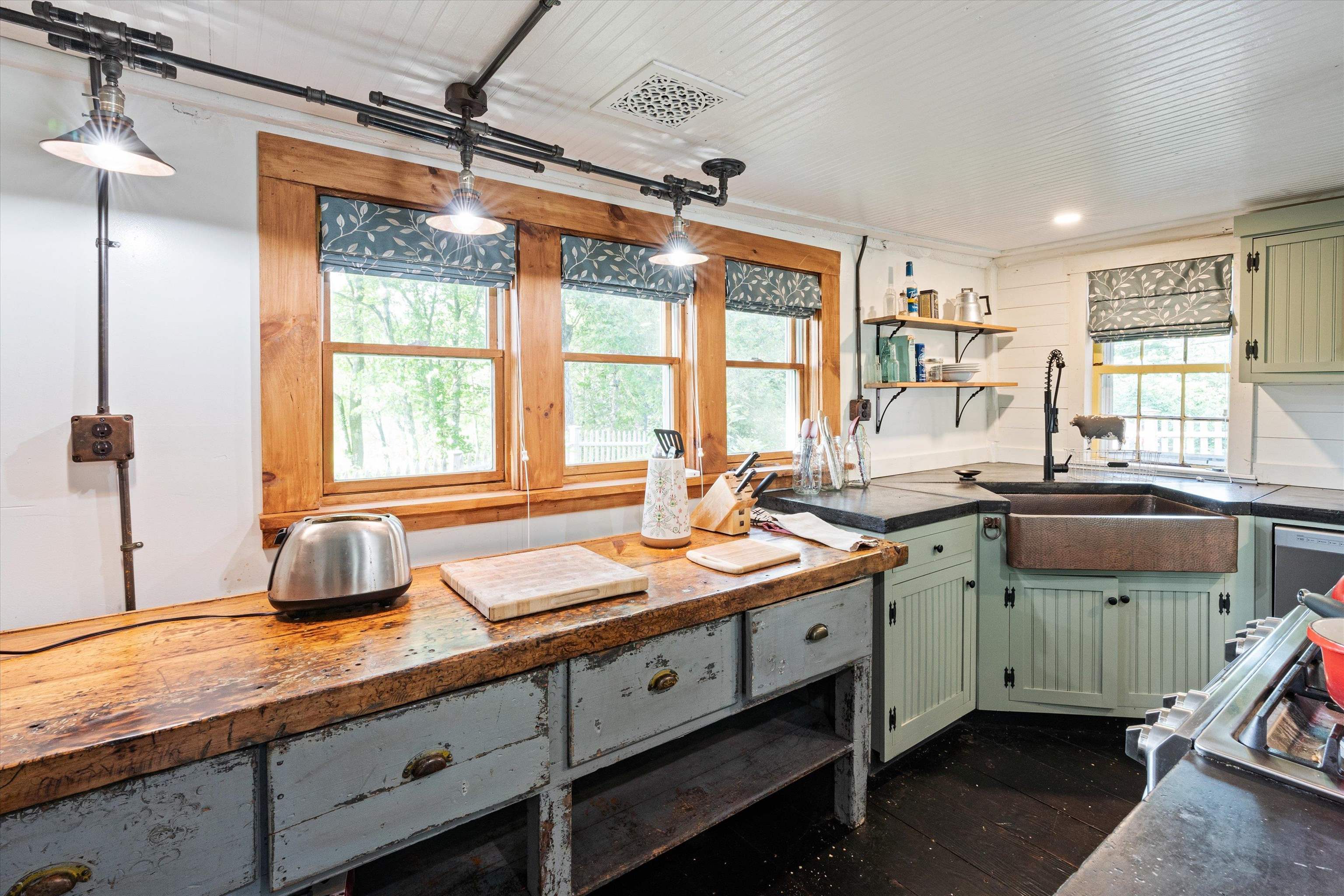 395 Ashby Road New Ipswich, NH 03071 - Photo 9 of 39