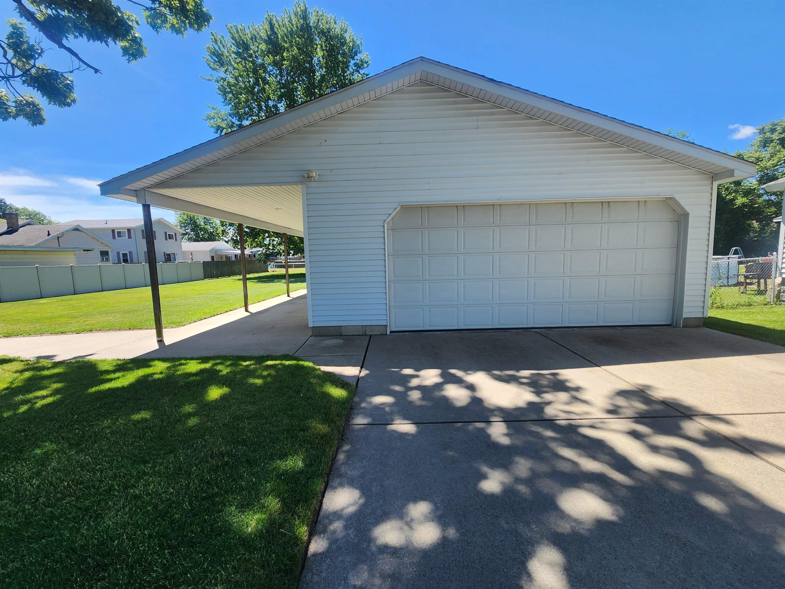 416 39th Street Bay City, MI 48708 - Photo 7 of 30