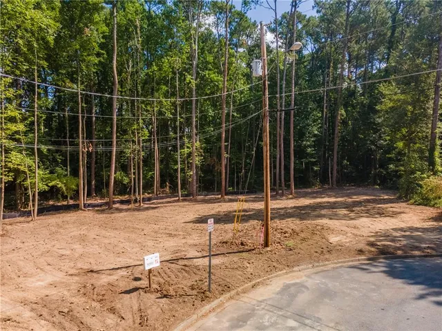 $99,000 | 2950 Hadrian Drive Southwest, Snellville, GA 30078