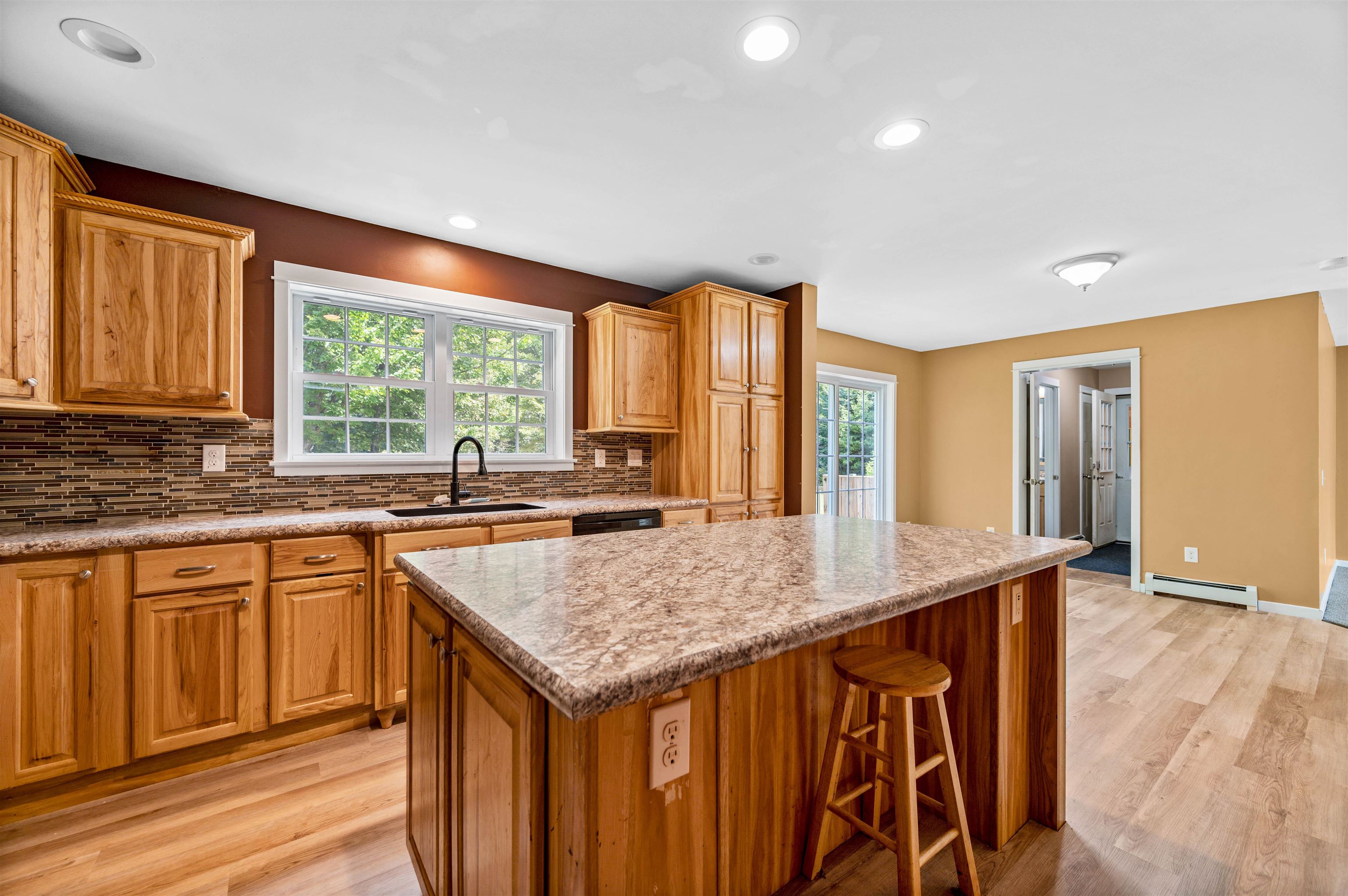 201 Gonyeau Road Plainfield, VT 05667 - Photo 6 of 54