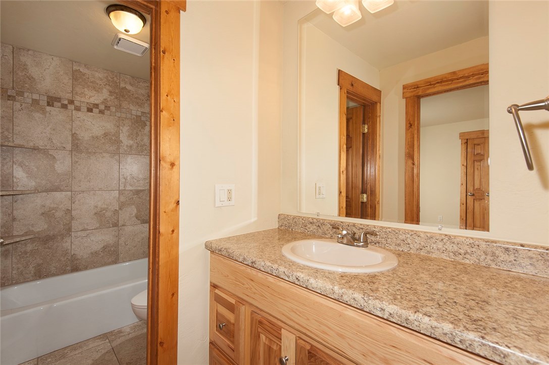 110 Evergreen Road, Unit B105 Dillon, CO 80435 - Photo 6 of 22 Gallery Image 6