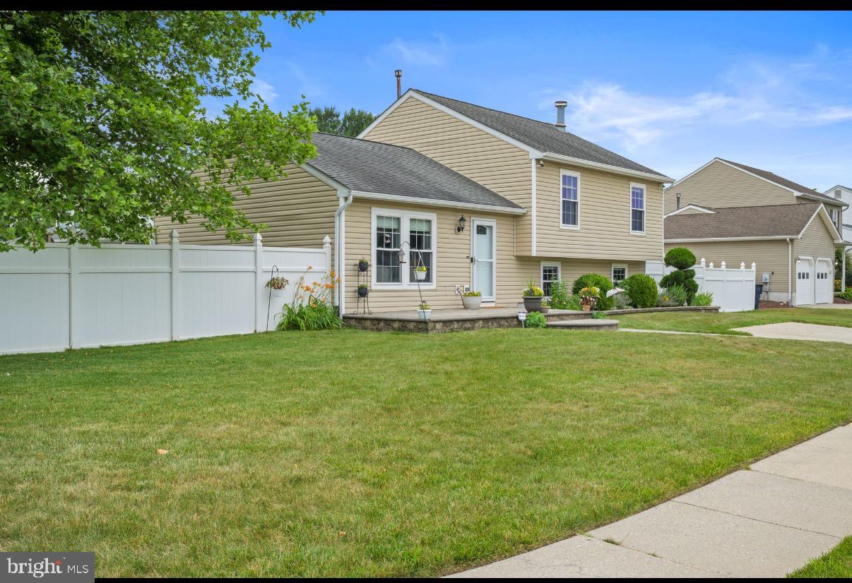 204 Lomond Road Williamstown, NJ 08094 - Photo 5 of 39