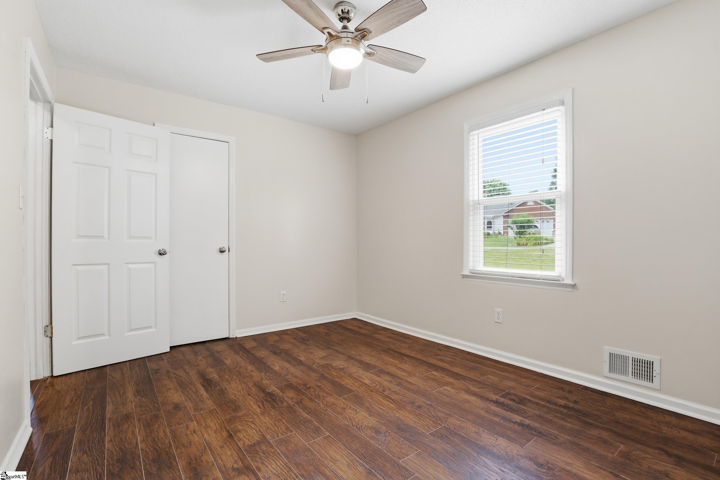 1045 Knollwood Acres Road Boiling Springs, SC 29316 - Photo 21 of 32