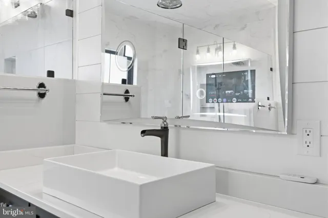 $2,790,000 | 176 Fenstermaker Road, Kutztown, PA 19530