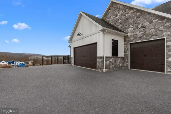 $2,790,000 | 176 Fenstermaker Road, Kutztown, PA 19530