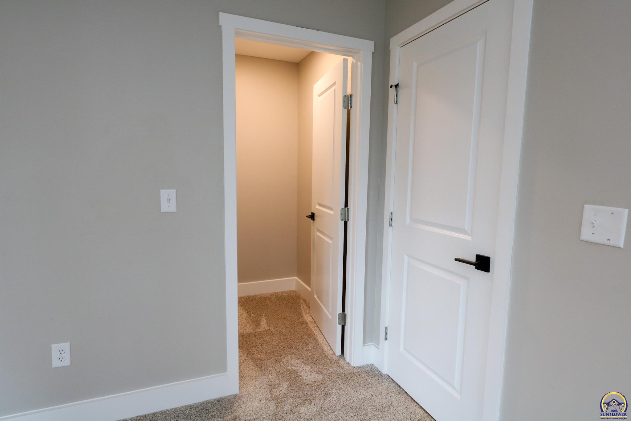 702 South 8th Street Burlington, KS 66839 - Photo 35 of 62