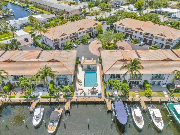 $775,000 | 1327 Southeast 3rd Avenue, Pompano Beach, FL 33060