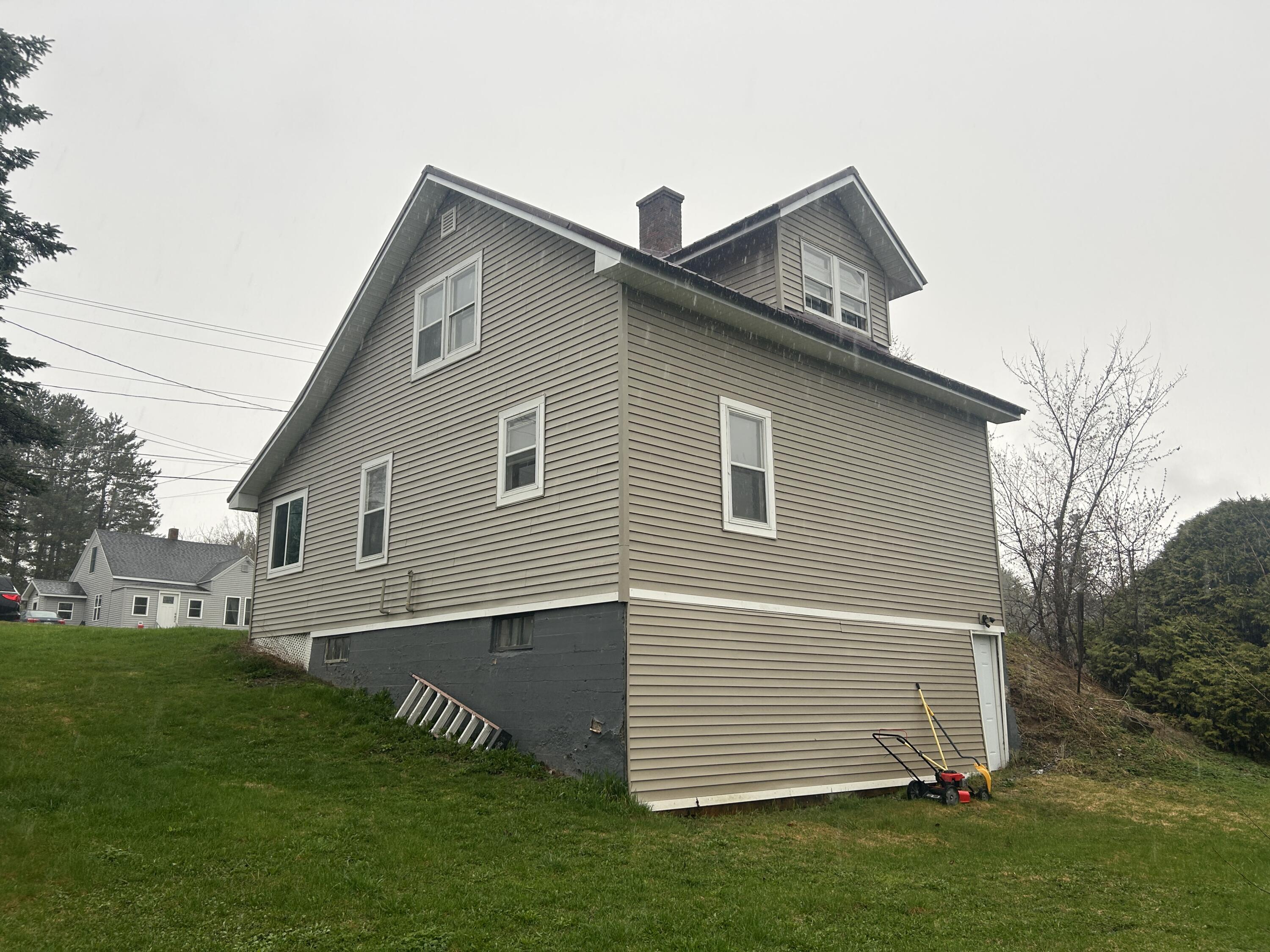 43 Spring Street Caribou, ME 04736 - Photo 2 of 14 IMG_9974