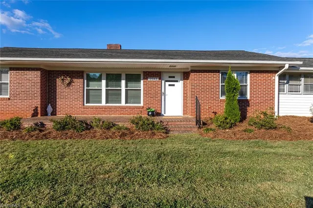 $300,000 | 2043 Snow Hill Church Road, Danbury, NC 27016