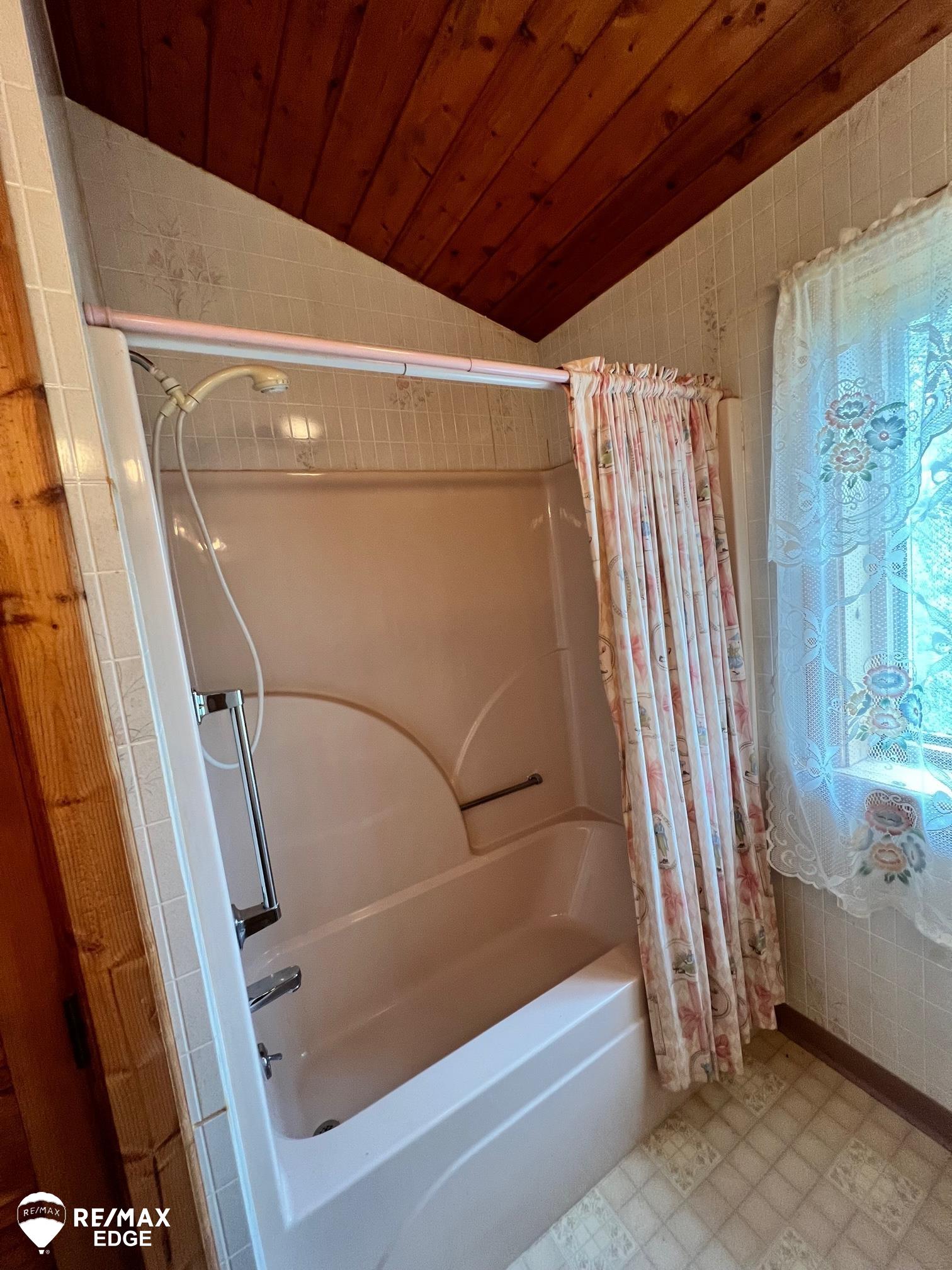 5345 Scott Road Mount Morris, MI 48458 - Photo 33 of 55 50106913-32.JPG