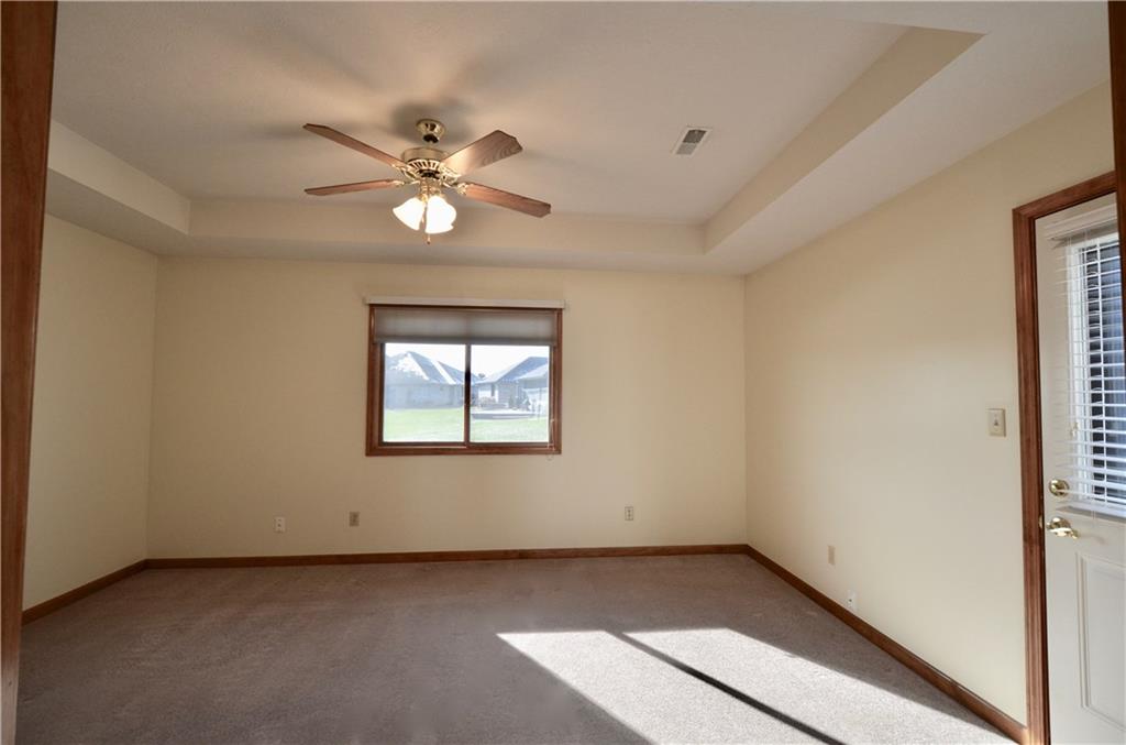 181 Bay Ridge Drive Pendleton, IN 46064 - Photo 6 of 22
