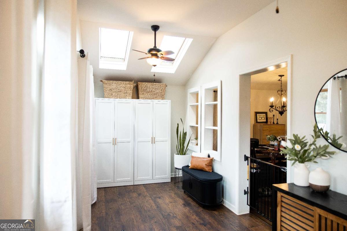5720 N Highway Springfield, GA 31329 - Photo 4 of 27 a view of a livingroom with furniture and hardwood floor