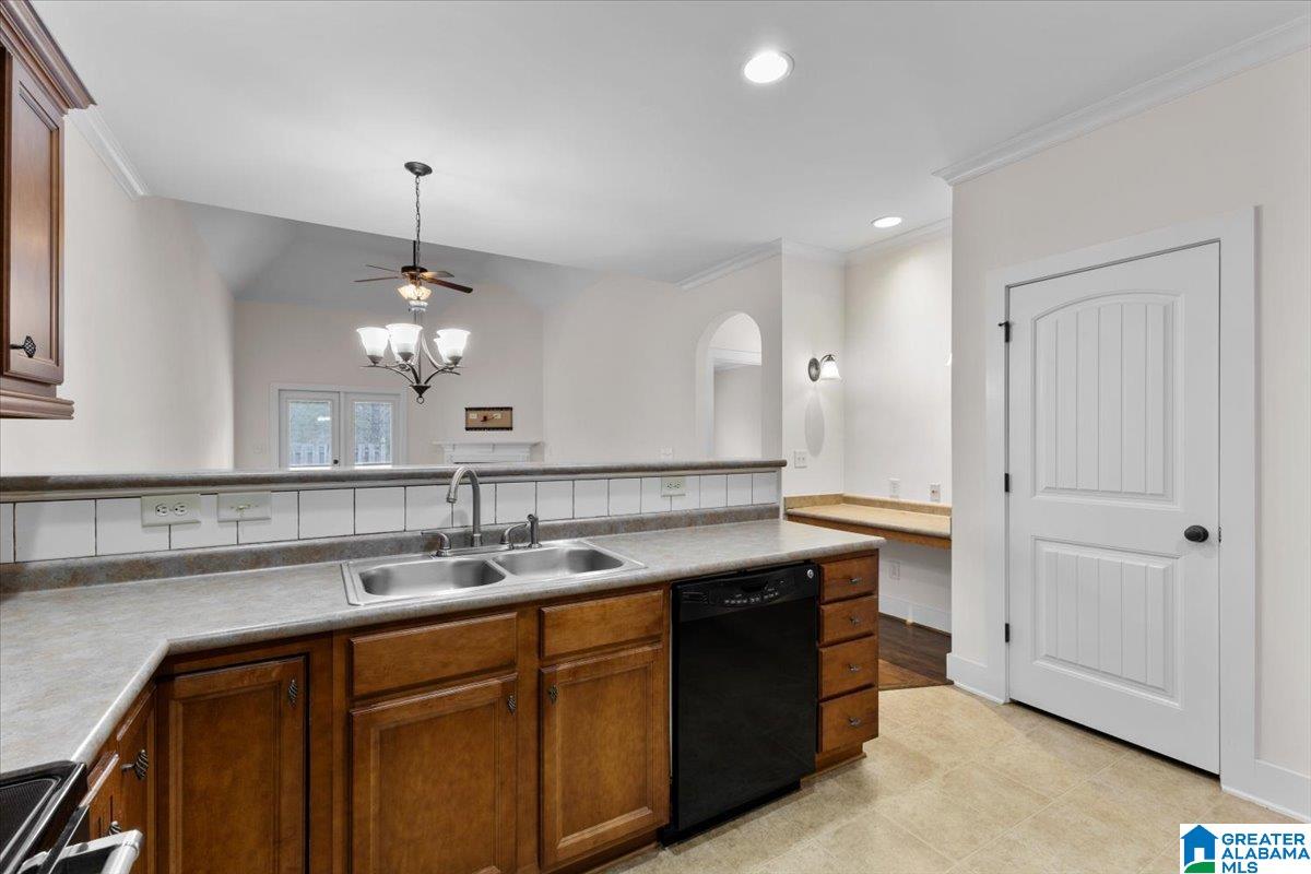 3957 Graham Drive Birmingham, AL 35210 - Photo 9 of 25