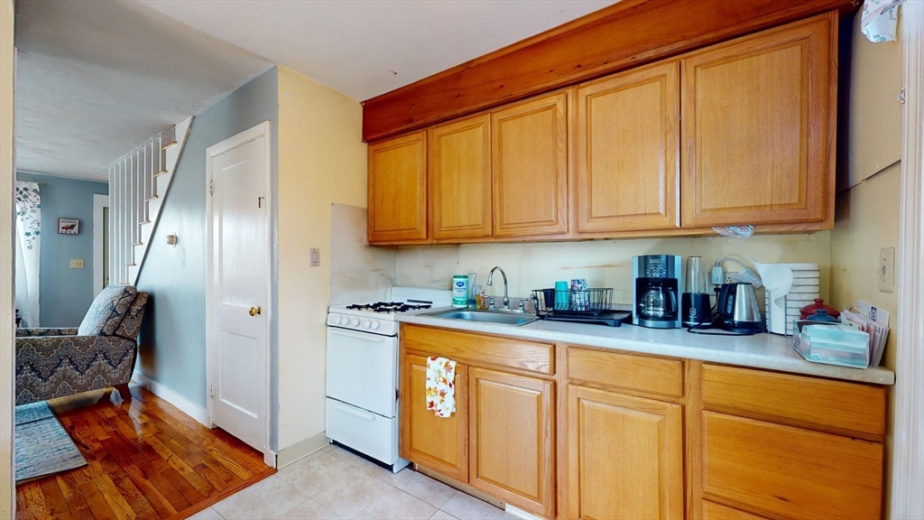 19-21 Bursley Road Weymouth, MA 02191 - Photo 10 of 21