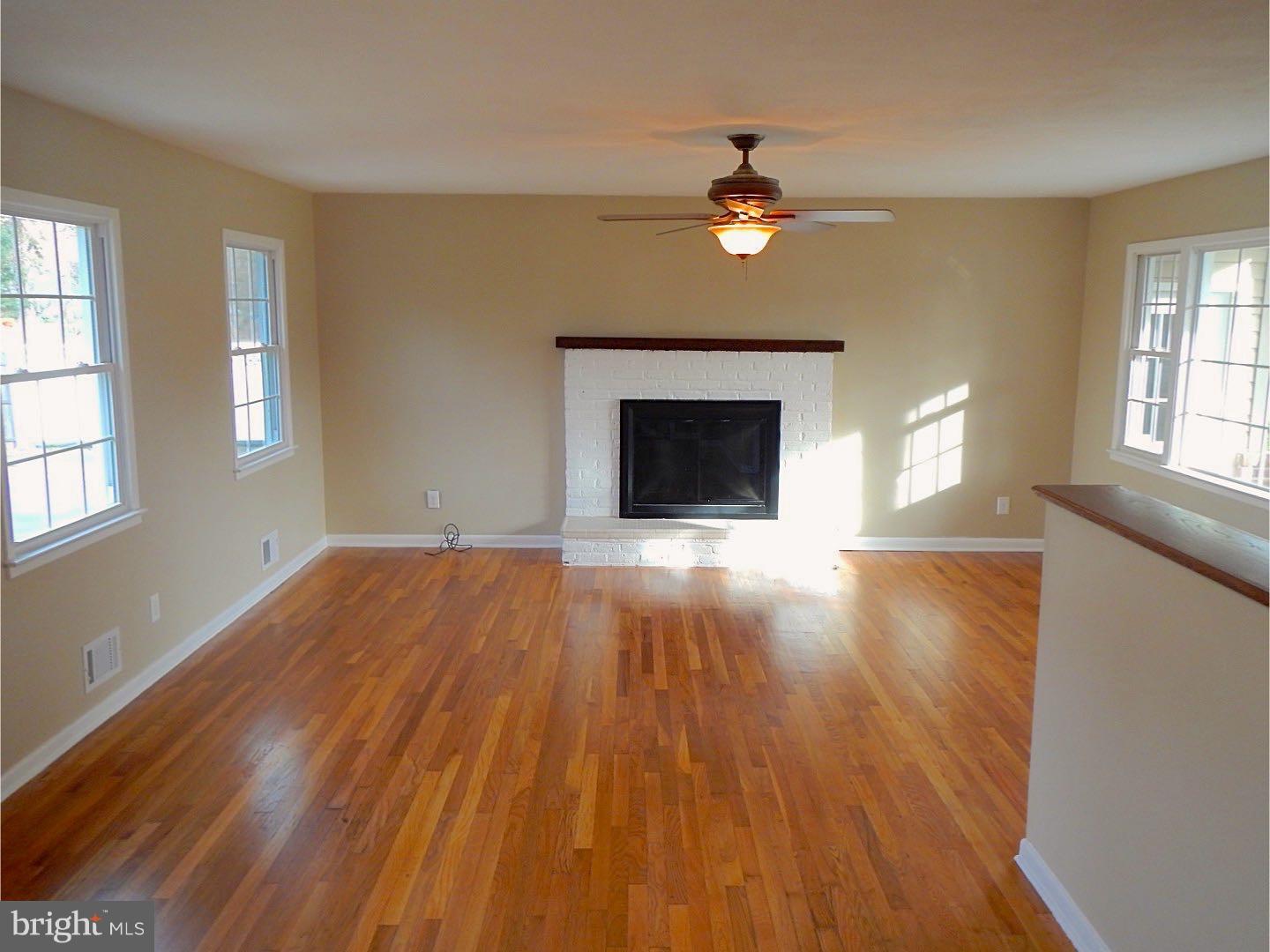 19 Whitcomb Road East Windsor, NJ 08520 - Photo 4 of 25 Great Room