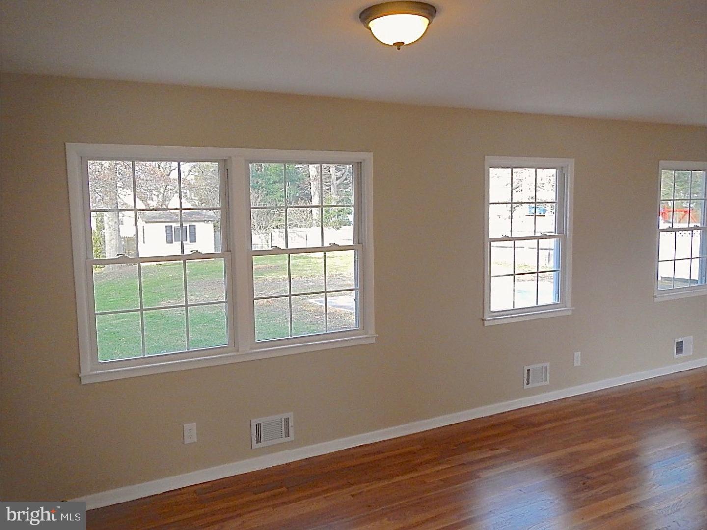 19 Whitcomb Road East Windsor, NJ 08520 - Photo 5 of 25 Great Room