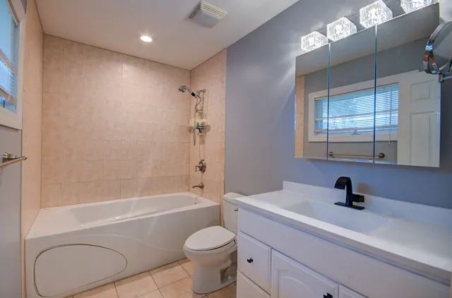 $3,650 | 501 Lincoln Avenue, Downers Grove, IL 60515