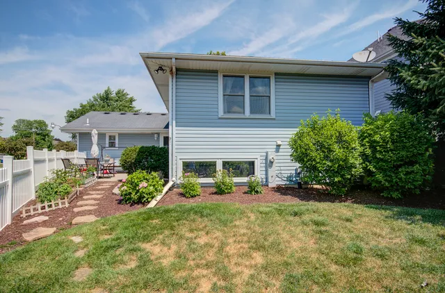 $3,650 | 501 Lincoln Avenue, Downers Grove, IL 60515